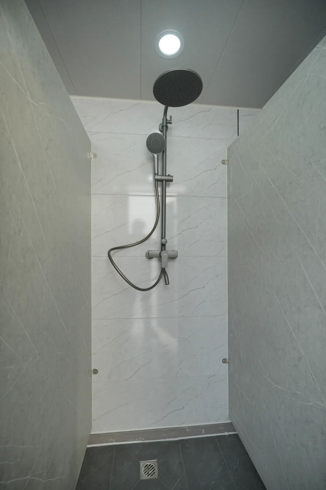Apple Cabin 40 ft photo 13