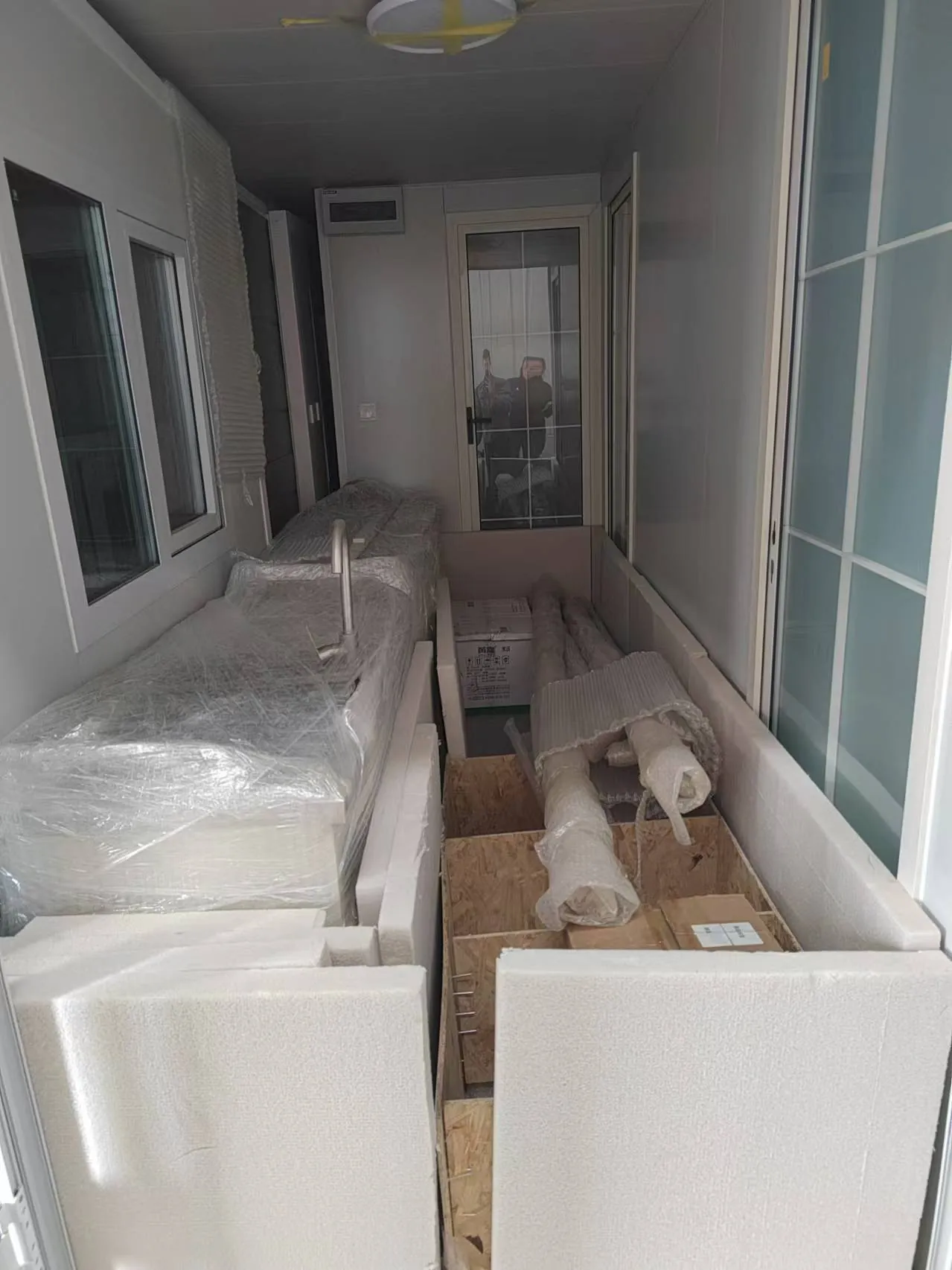 Packing and shipment photo